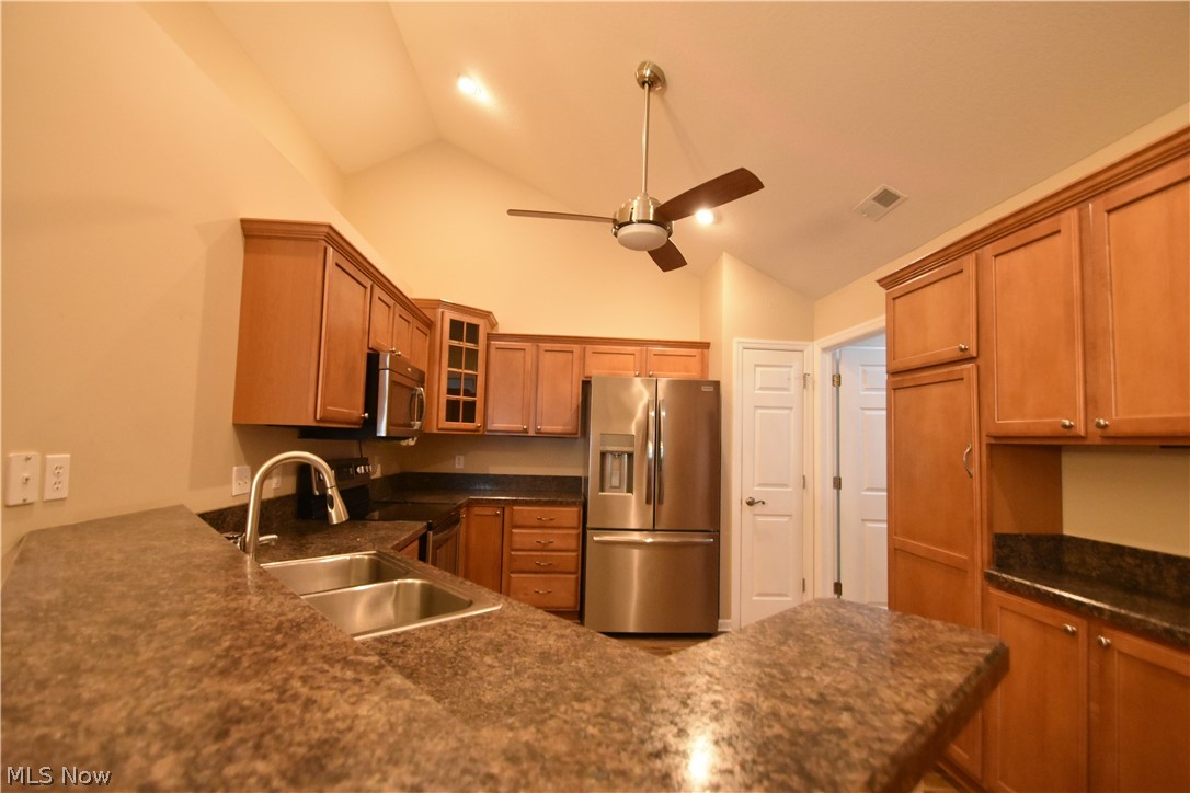 Springfield Rdg Condos - Residential