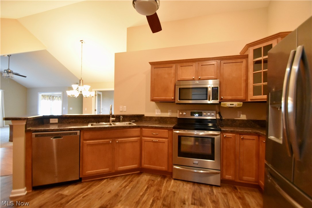 Springfield Rdg Condos - Residential