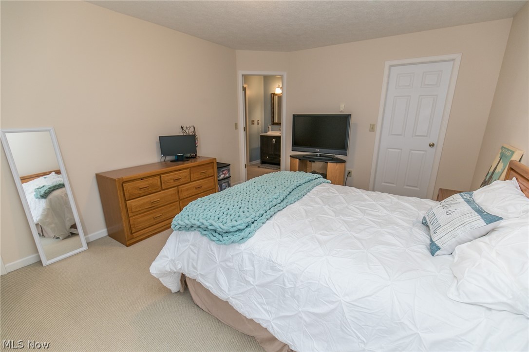 Falls River Xing Clstr Unit De - Residential