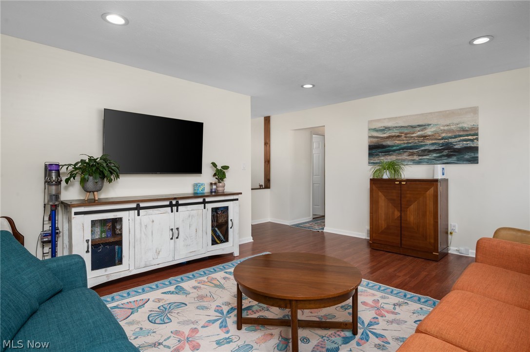 Leroy Harris Le-Bern Dev - Residential