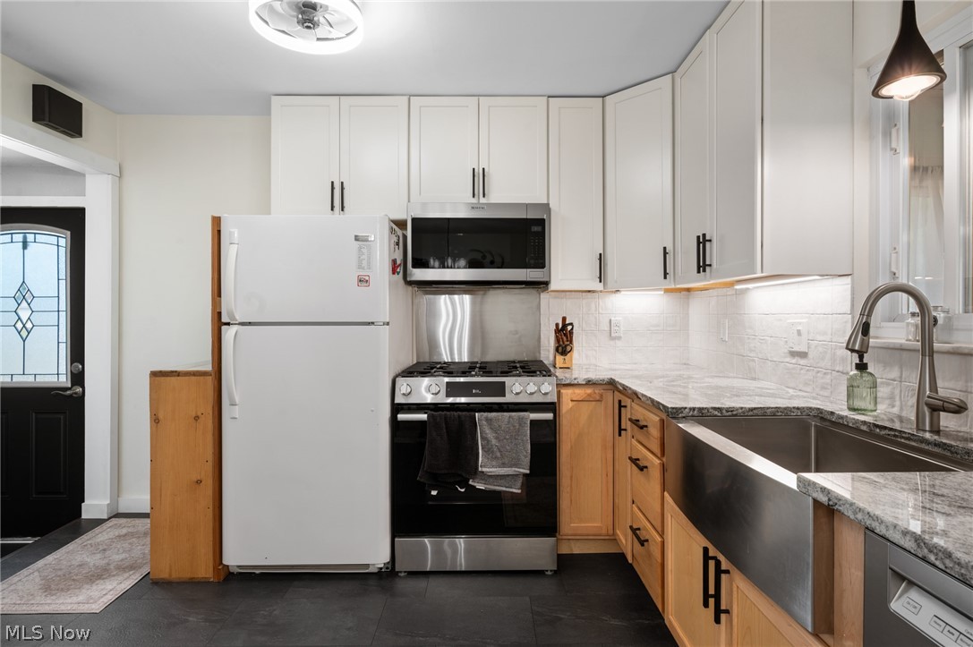 Leroy Harris Le-Bern Dev - Residential