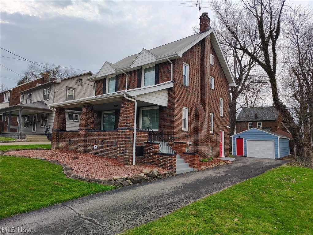 William W Curry - Residential