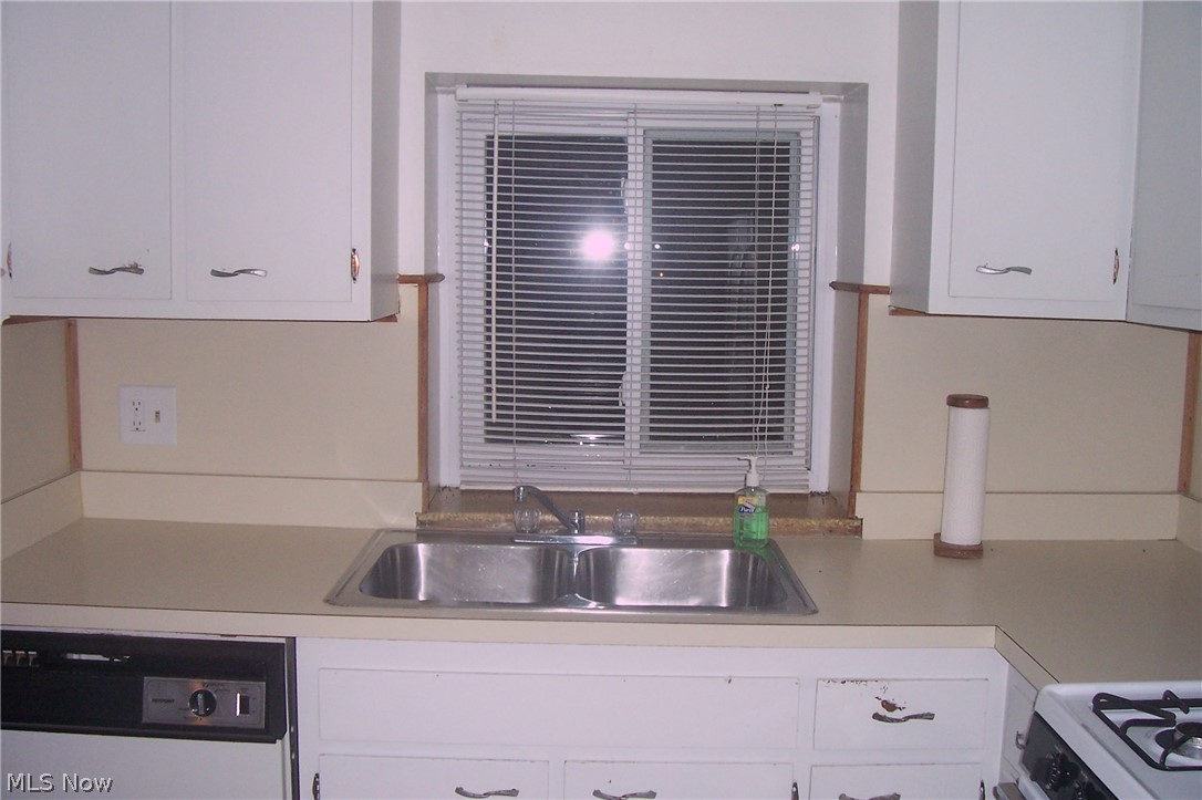 Townhouse Condo Estates Condo - Residential