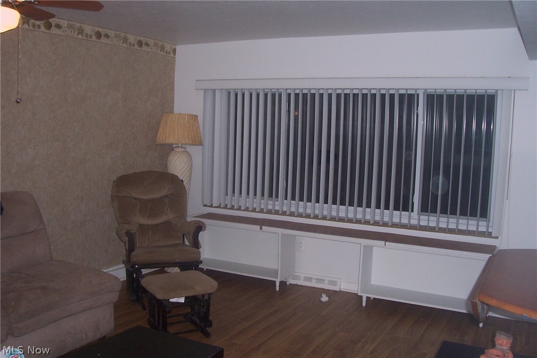 Townhouse Condo Estates Condo - Residential