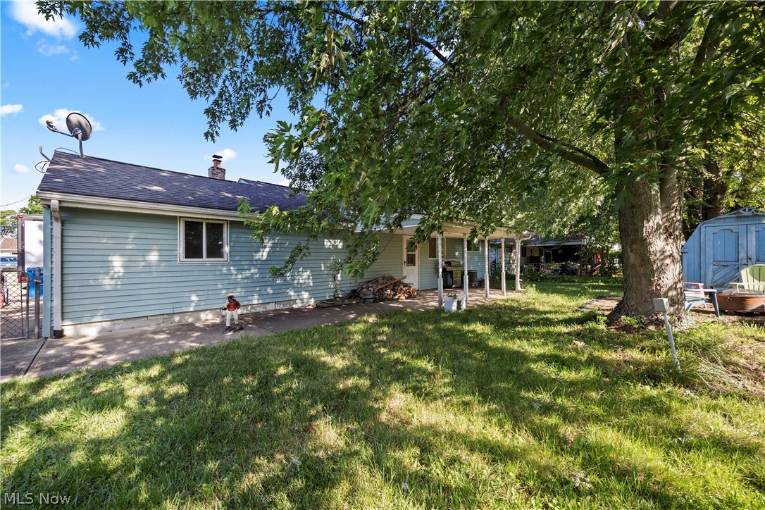Lake Breeze Manor - Residential
