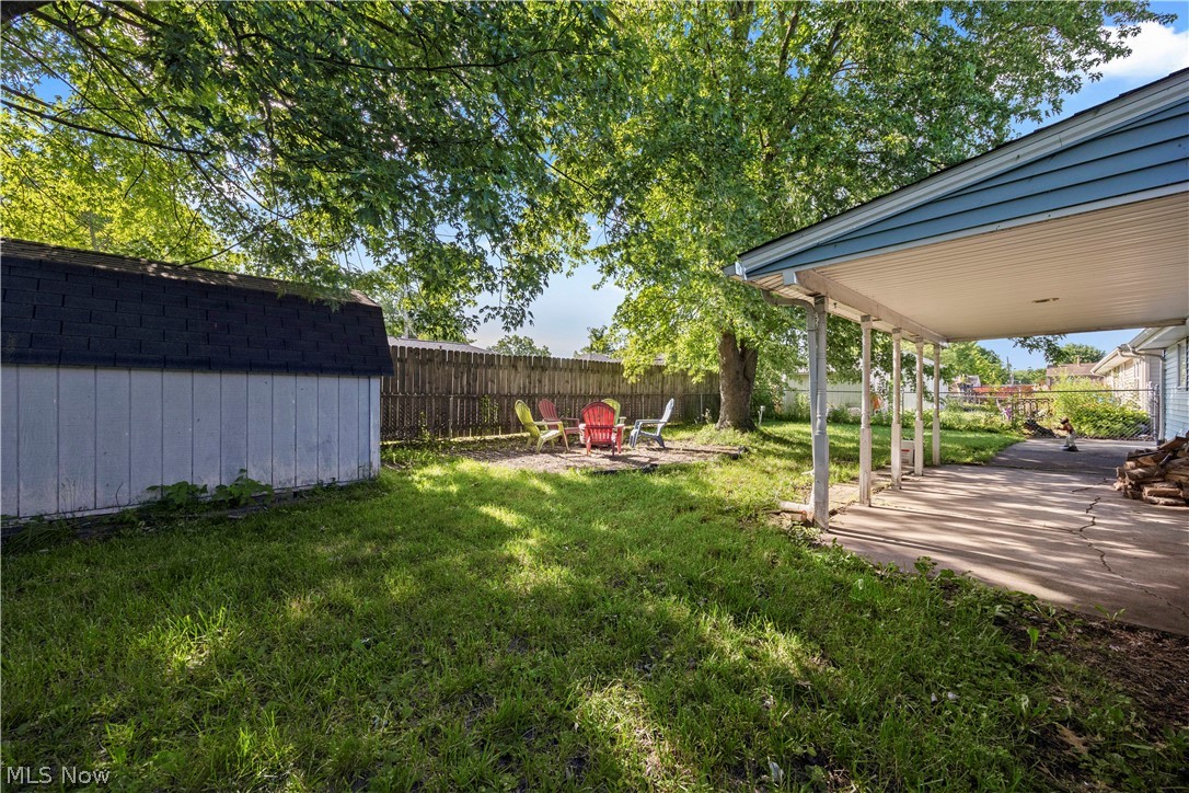 Lake Breeze Manor - Residential