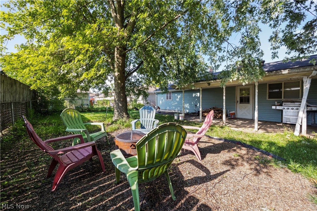 Lake Breeze Manor - Residential