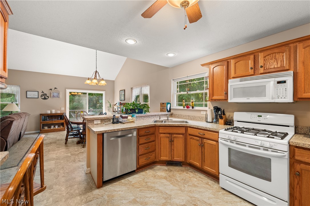 Strawberry Fields Condo - Residential