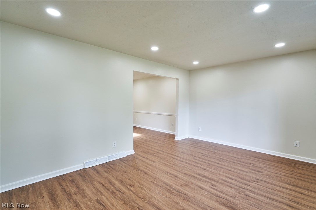 Wyoga Lake Park - Residential
