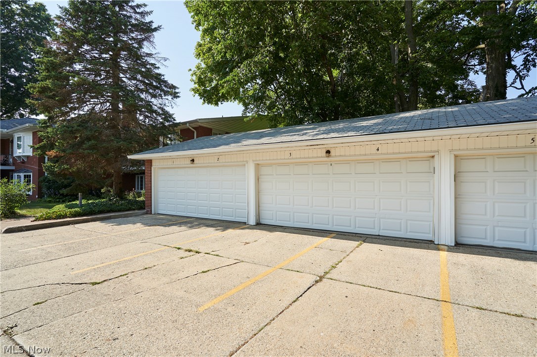 Meadowlawn Condo - Residential