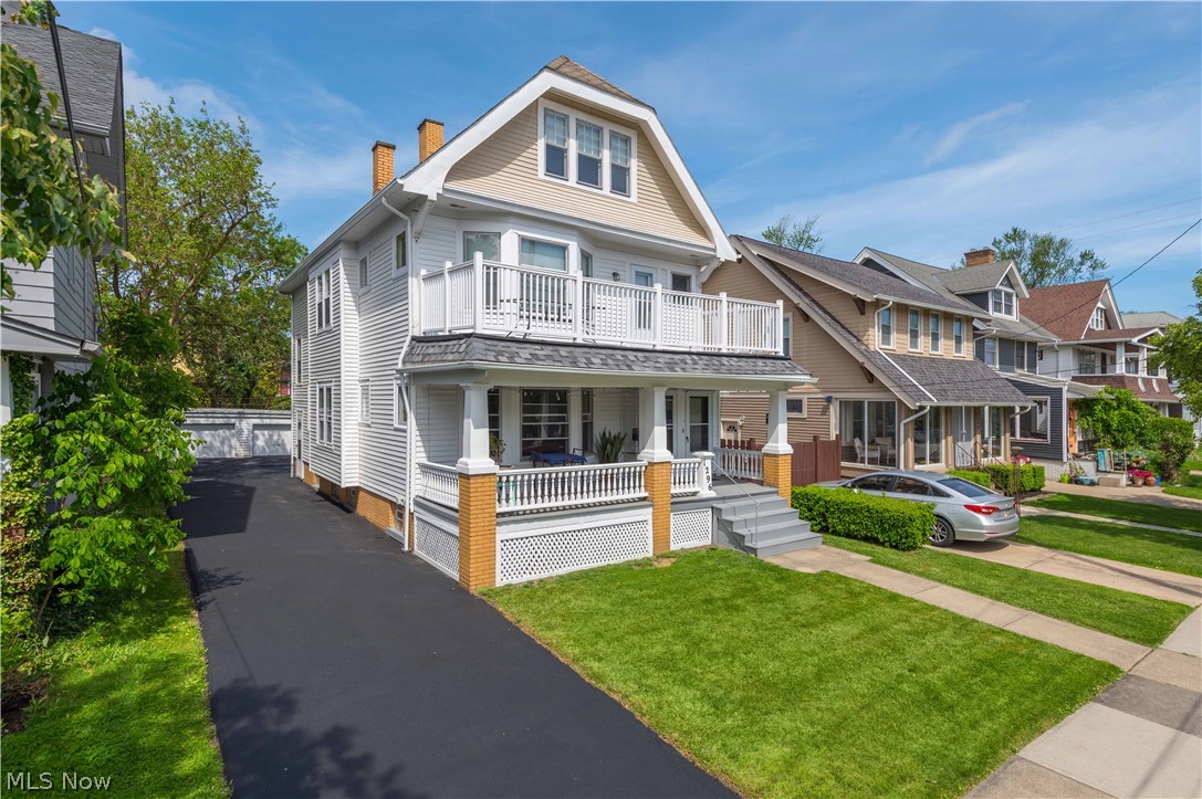 Lakewood Park - Residential Income