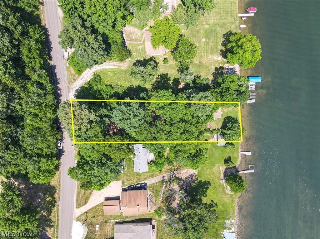 Lake Mohawk - Land