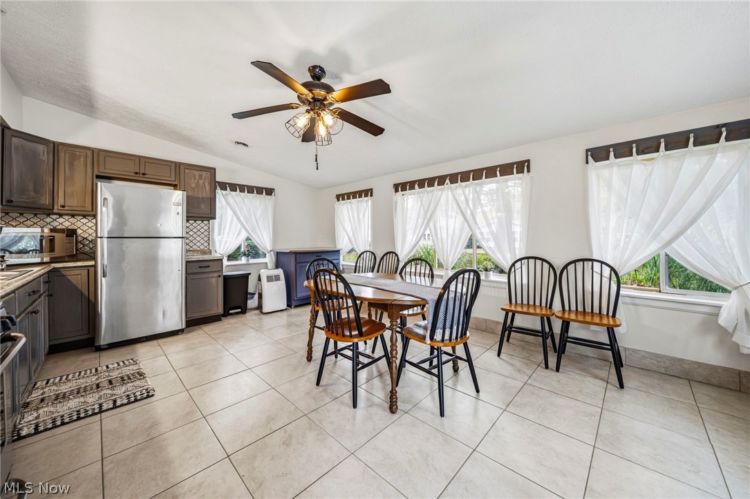 Madison-Lakelands 02 - Residential