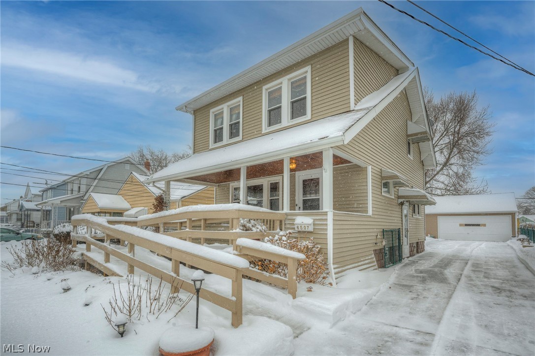 Pelham Manor - Residential