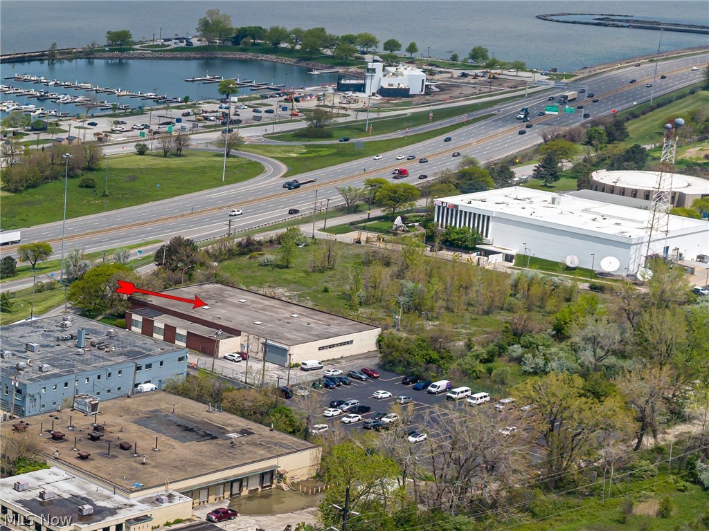 City/Cleveland - Commercial Sale