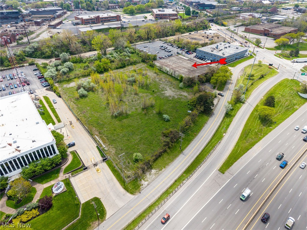 City/Cleveland - Commercial Sale