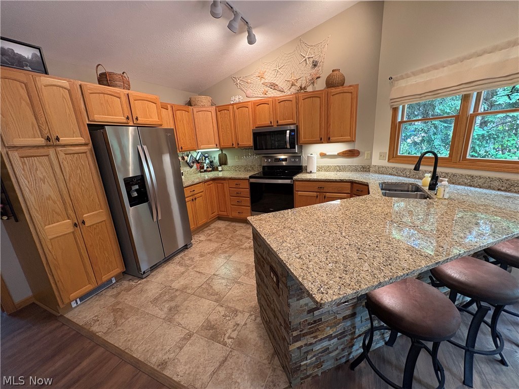 Roaming Rock - Residential