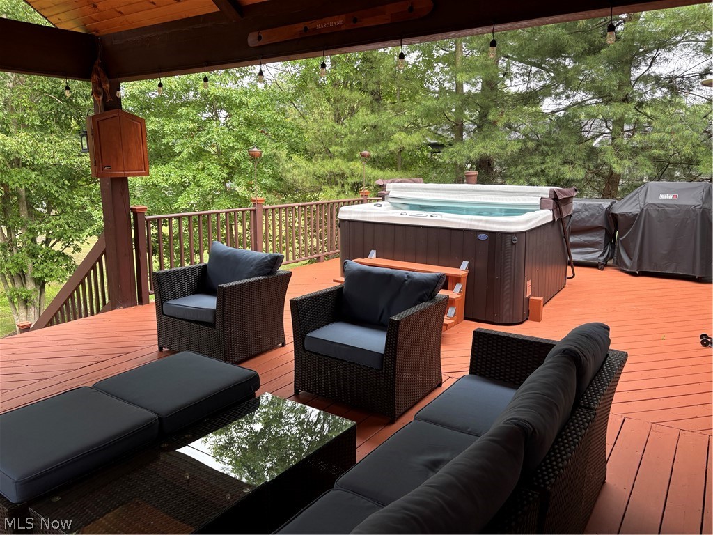 Roaming Rock - Residential