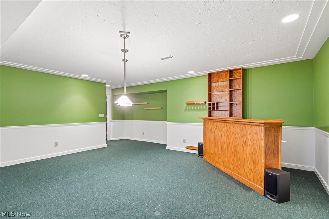 Throw 01/Stones - Residential