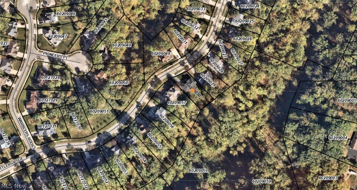 Throw 01/Stones - Residential