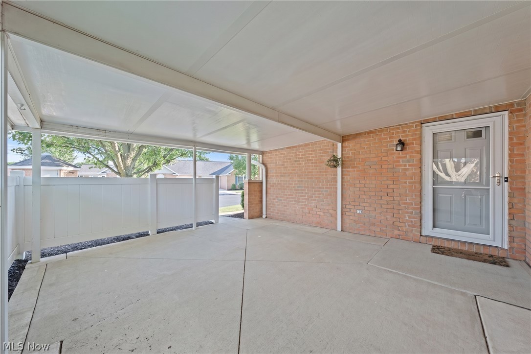 Hartville Country Commons Condo - Residential