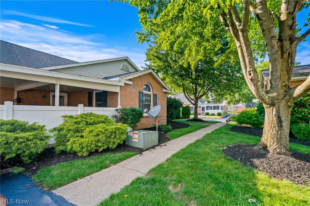 Hartville Country Commons Condo - Residential