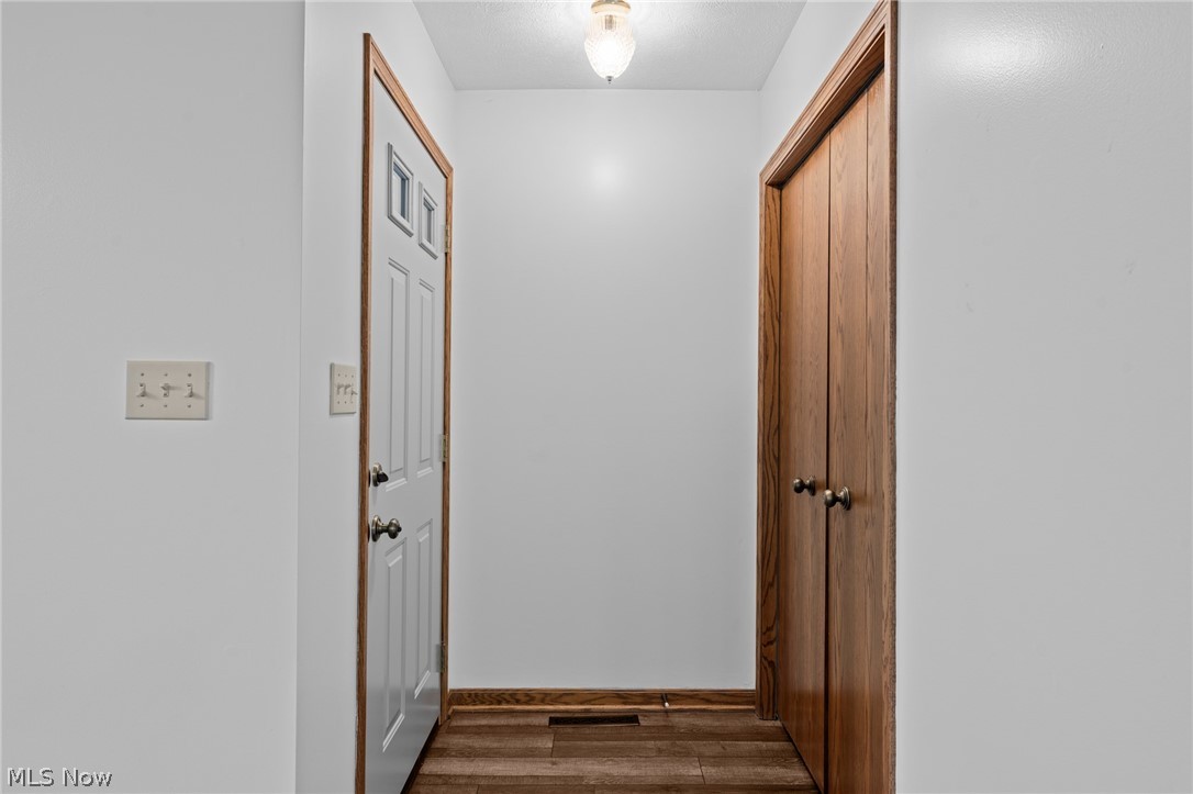 Hartville Country Commons Condo - Residential