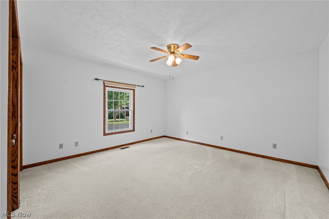 Hartville Country Commons Condo - Residential