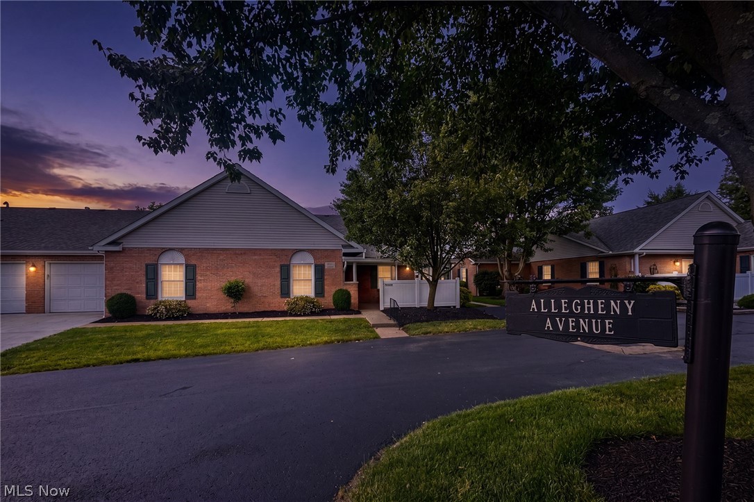 Hartville Country Commons Condo - Residential