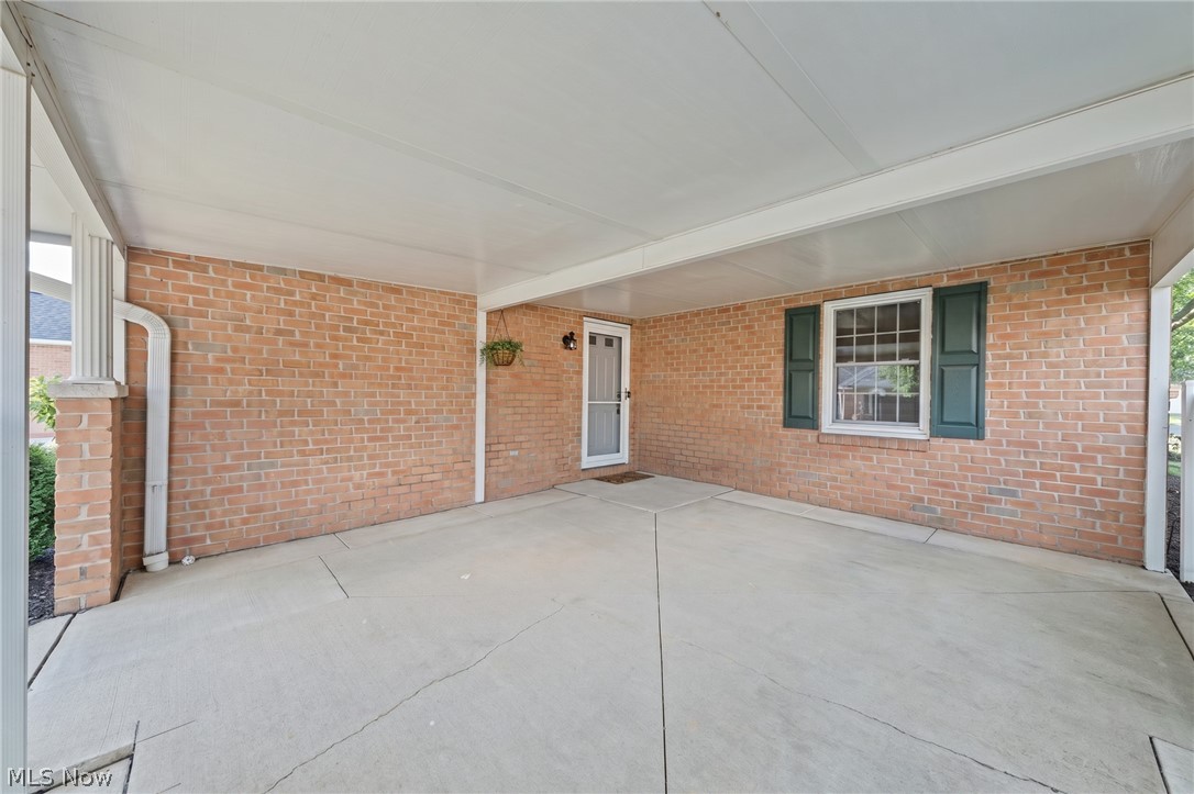 Hartville Country Commons Condo - Residential