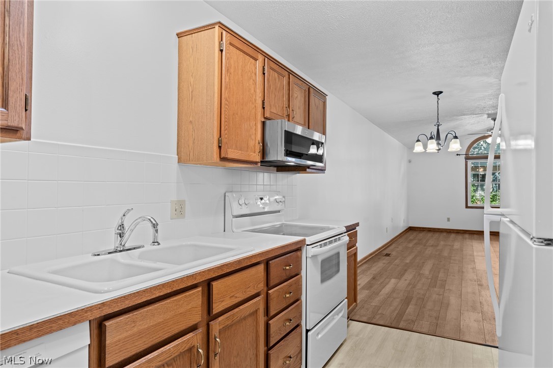 Hartville Country Commons Condo - Residential