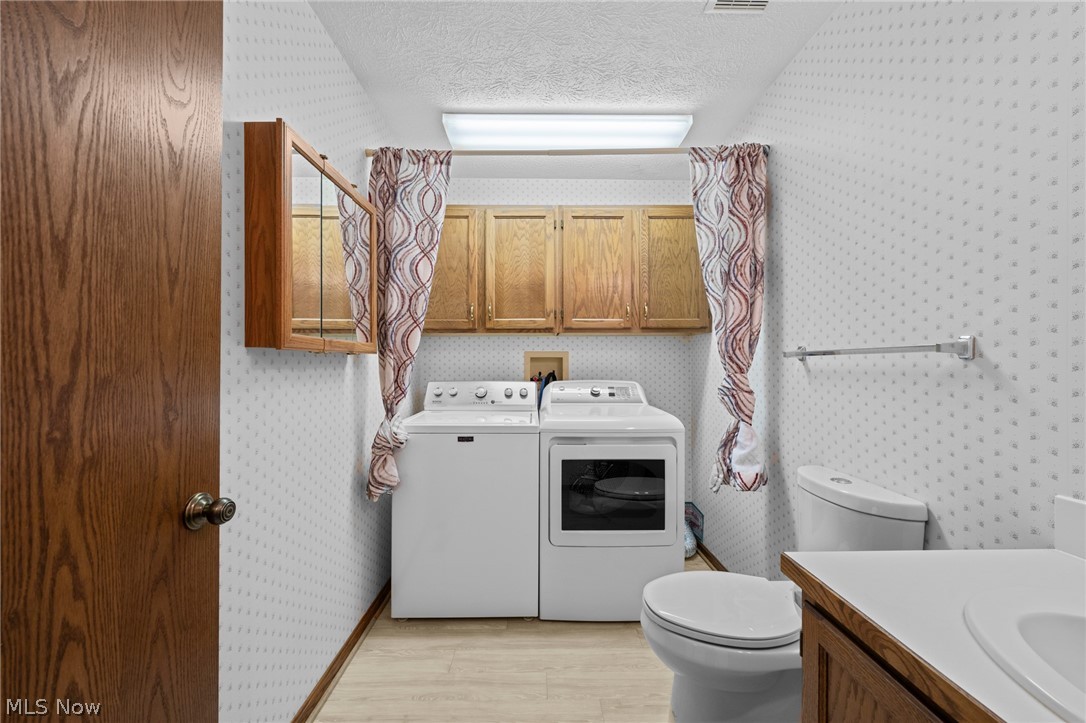 Hartville Country Commons Condo - Residential
