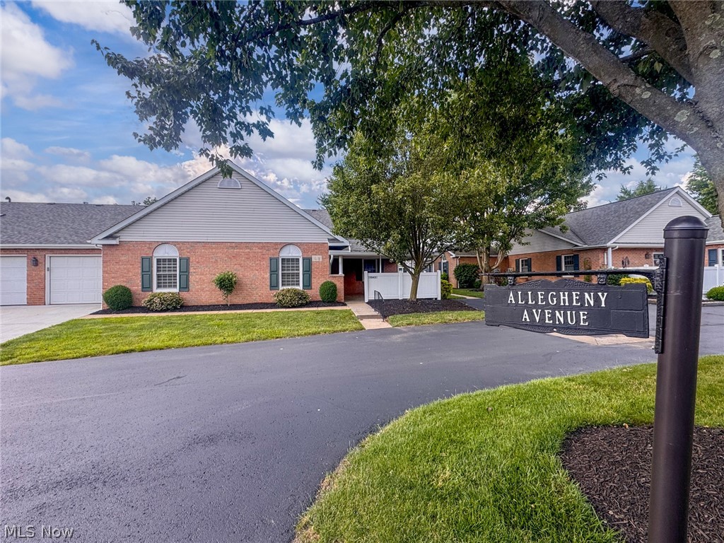 Hartville Country Commons Condo - Residential