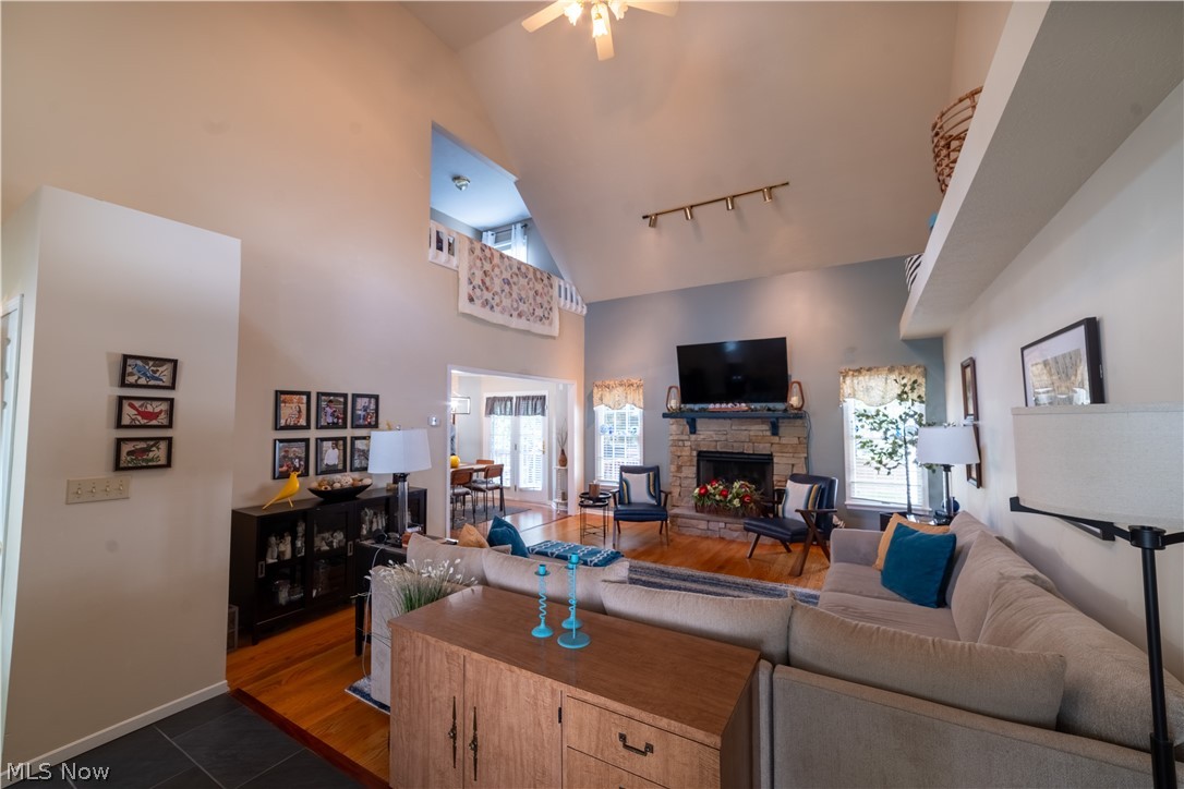 Olde Stone Crossing Condo - Residential