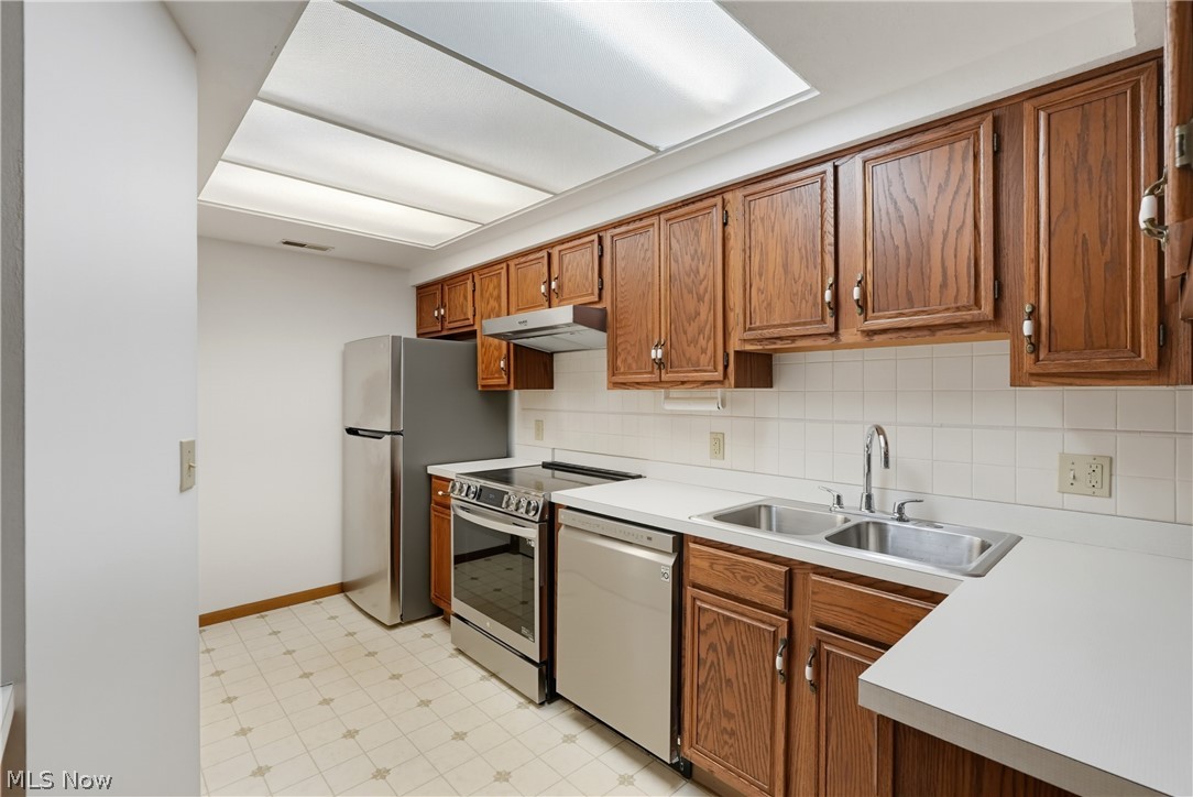 Hunters Chase Condo - Residential