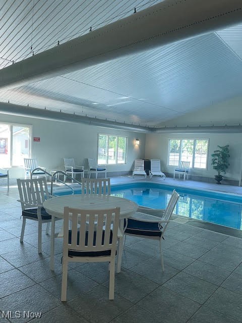 Noras Glen Condo - Residential