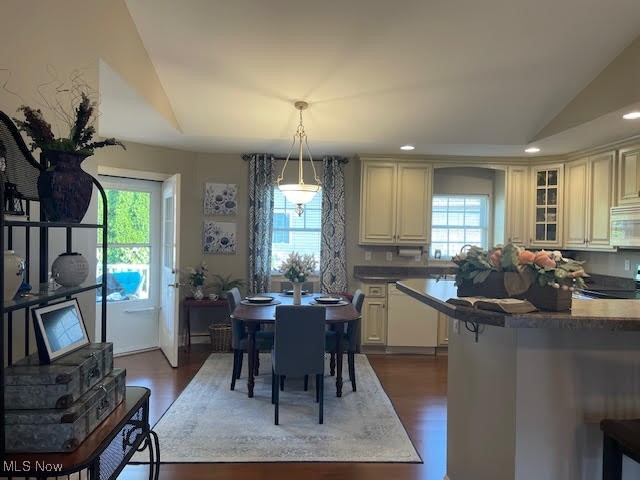 Noras Glen Condo - Residential