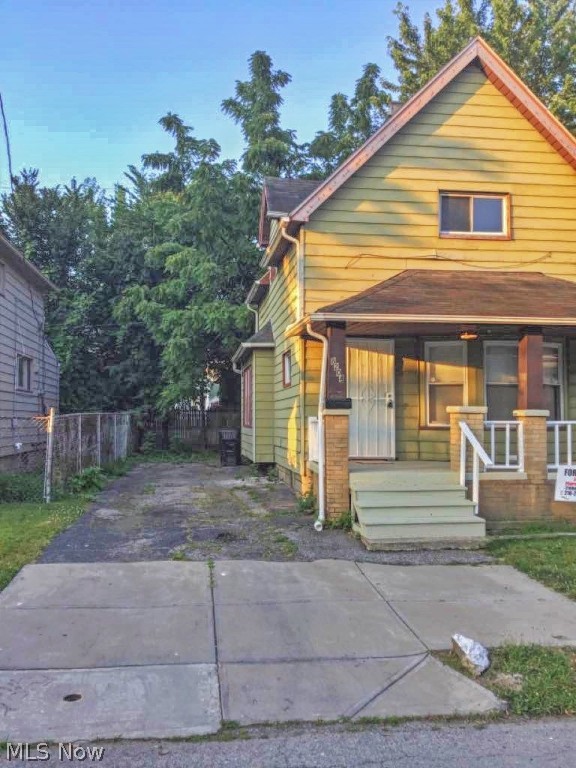 Adams Realty - Residential Lease