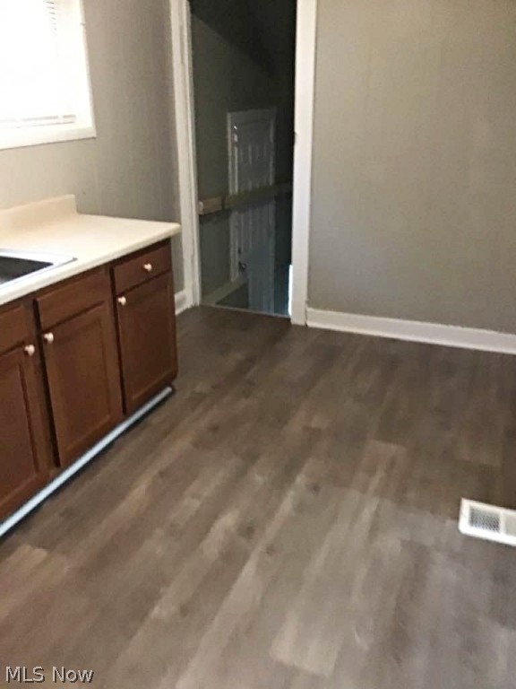 Adams Realty - Residential Lease