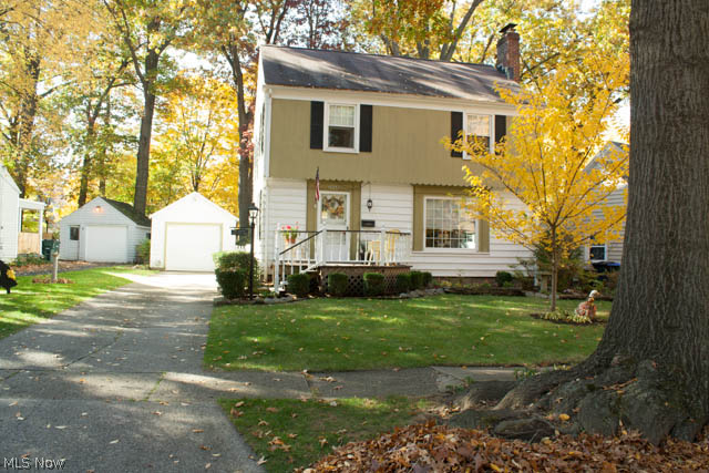 Well-kept 3 Bedroom Colonial in River Estates features large, fireplaced Living room with crown molding, Formal Dining room with built-in corner hutch, Eat-in applianced Kitchen with small, built-in china cabinet and pantry.  Upstairs are the 3 nice-sized bedrooms and full bath.  There's also an enclosed back porch which leads to the fenced-in backyard and 1-car garage.  Finished basement and laundry area give you more living space.   Newer windows.  Hardwood floors under carpet.  Make this your new HOME!