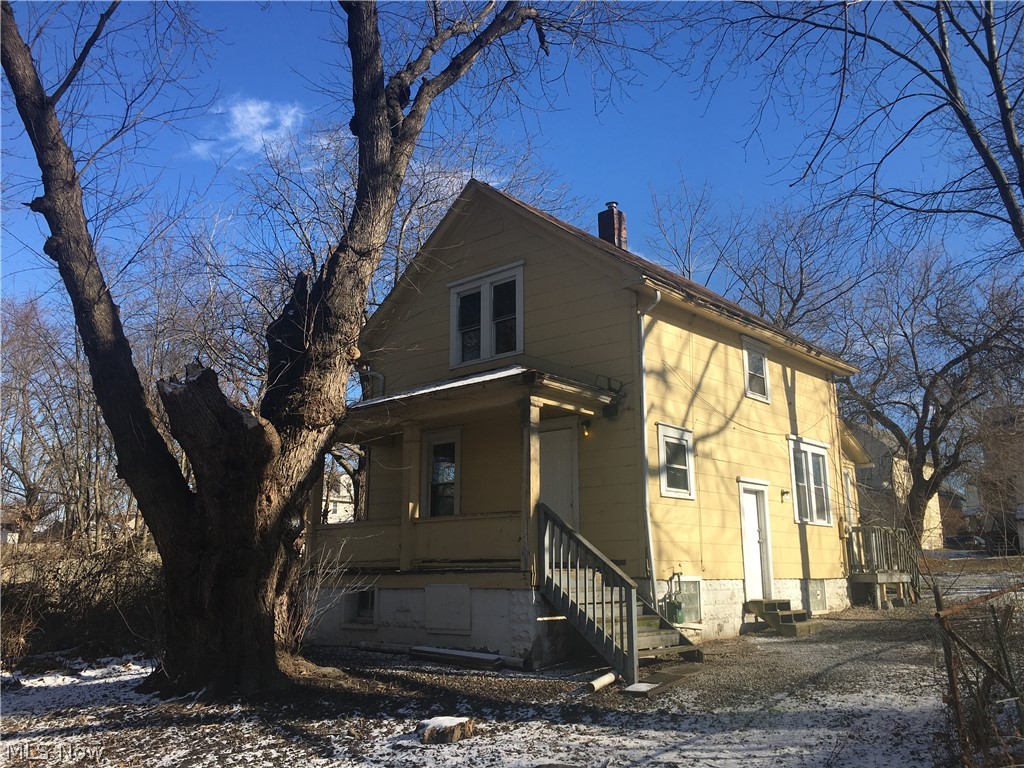 Voris - Residential Lease