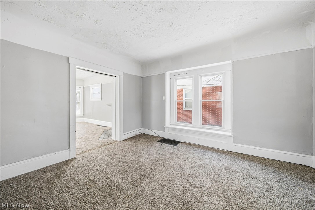 Lowrie Brother Homedale Allotm - Residential