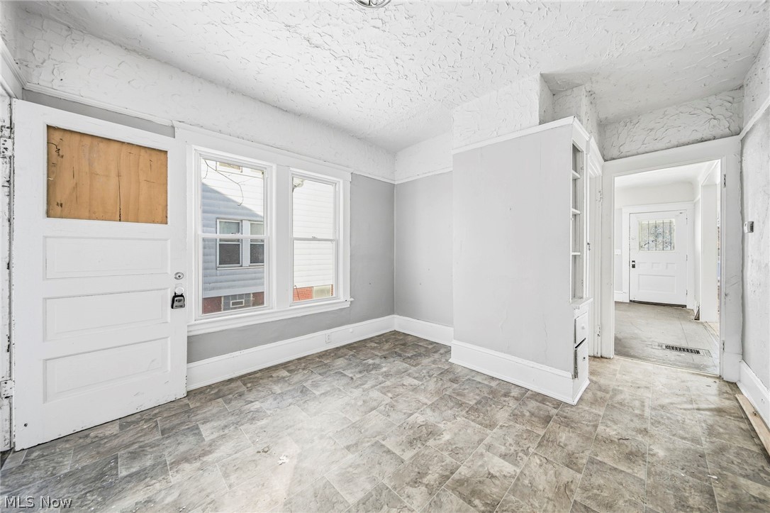 Lowrie Brother Homedale Allotm - Residential