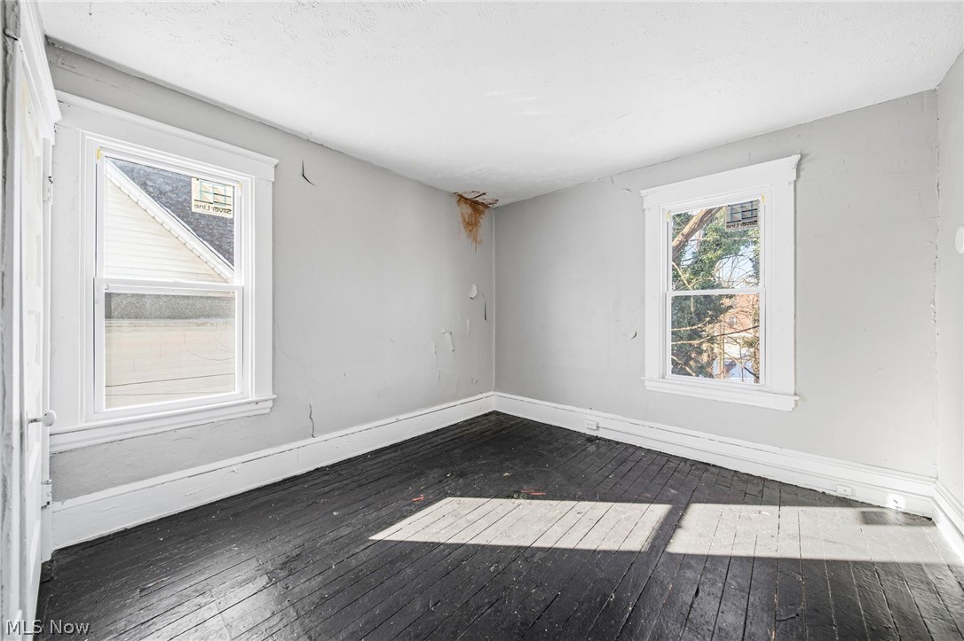 Lowrie Brother Homedale Allotm - Residential