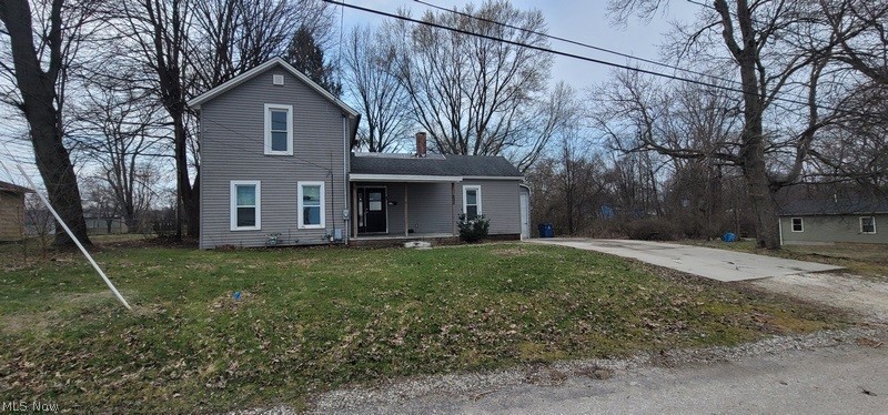 Excellent opportunity close to jobs , schools and shopping . Features large and open 1st floor plan including kitchen /eat in area with sliding glass doors leading to spacious deck . Priced to sell . Won't last ! Multi offers exist . Please submit highest and best offer by 5pm est June 1st , 2026 ..