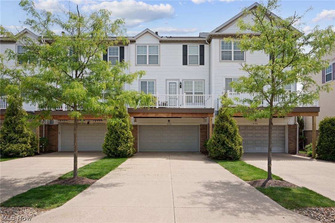 The Pointe at Sterling Lakes - Residential