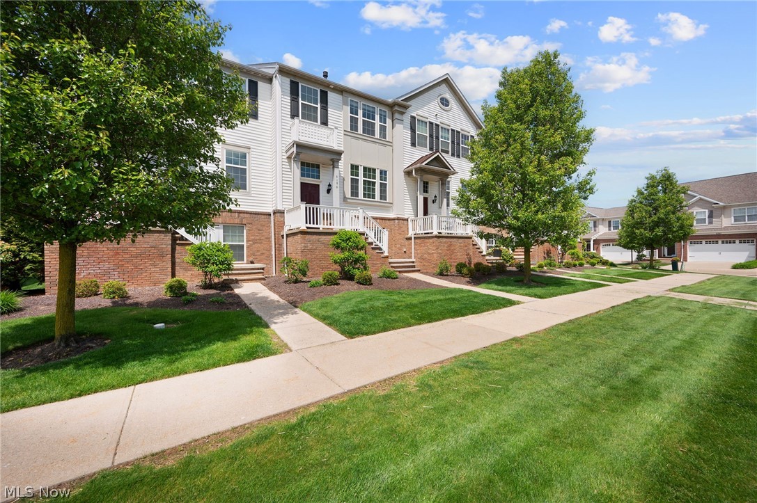 The Pointe at Sterling Lakes - Residential