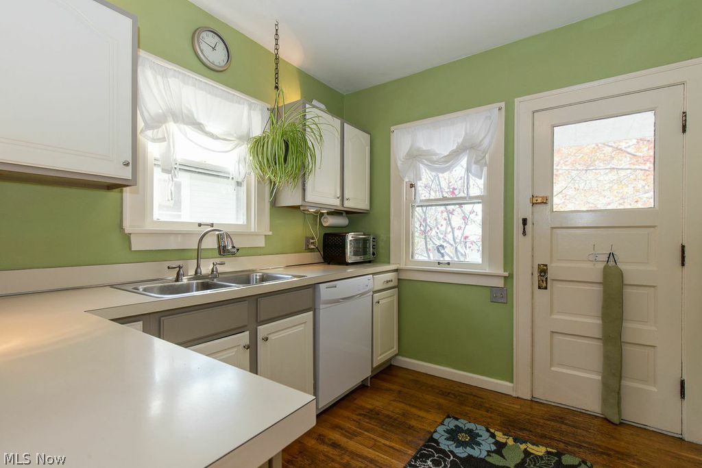 Meadowbrook - Residential