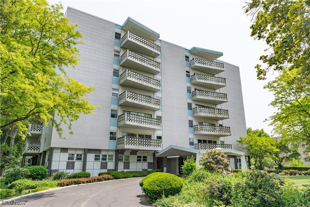 Welcome home to this 2 bed 2 bath condo at the Carlton House located at corner of Memorial Parkway and N Portage Path! This lovely condo is located on the top floor corner unit! When you walk in the main door, you walk into the open dining and living room with immaculate views from the balcony! Off the dining room and through the other entrance door, is the updated and cutely painted kitchen with a HUGE walk-in pantry! Off the living room you have two bedrooms and two bathrooms. Right outside the door is the entrance to the shared laundry room. This room is only shared between this unit and only one other unit. Each with their own washer and dryer. Downstairs in the lower level offers a storage unit, garage parking, and a car washing station! Schedule your showing today!