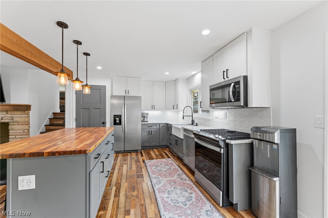 Hobby Horse Farms - Residential